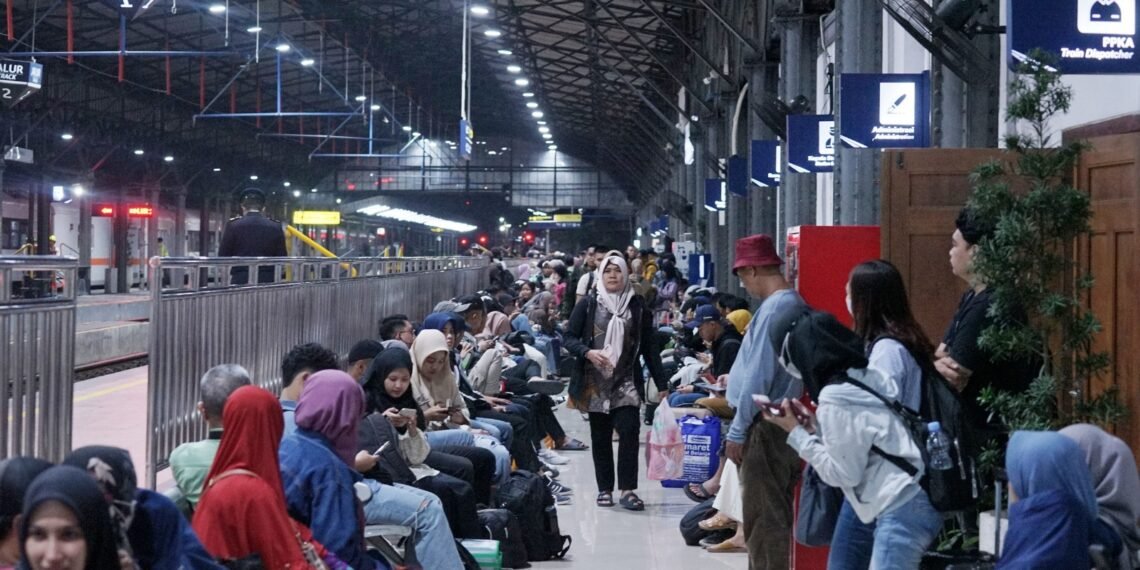 Banjir Meluas, KAI Lakukan Rekayasa Pola Operasi dan Pembatalan 38 Perjalanan KA