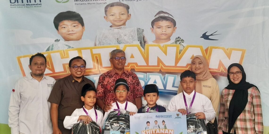 BMM Laksanakan Khitan Massal untuk Anak Yatim dan Dhuafa