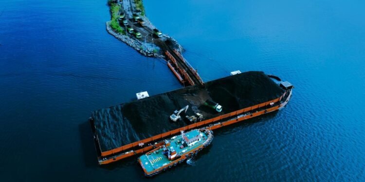 PTP Nonpetikemas Pastikan Pelayanan Arus Barang Tetap Lancar dan 24/7 Selama Lebaran