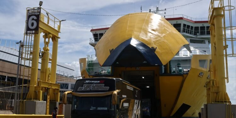 H-8 Lebaran, Arus Pemudik Jawa ke Sumatera Terus Mengalir