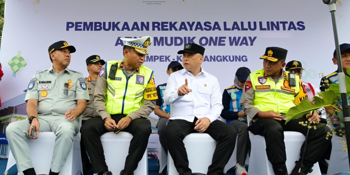 Volume Kendaraan Meningkat, Akhirnya One Way Nasional Cikampek-Kalikangkung Diberlakukan