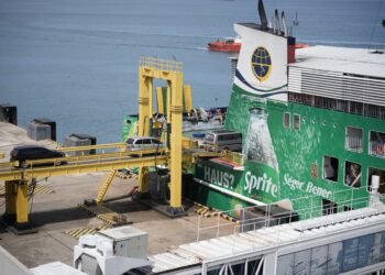 ASDP Kendalikan Puncak Mudik di H-3,  Tercatat 163.603 penumpang dan 44.440 Kendaraan ke Sumatera