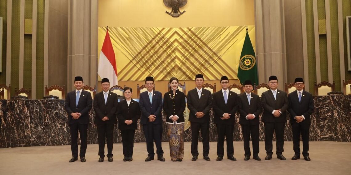 Pengucapan Sumpah Jabatan Anggota Dewan Komisioner OJK