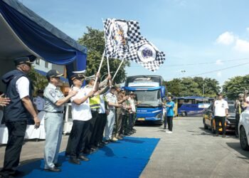 KEMENHUB BERANGKATKAN PESERTA ARUS BALIK MUDIK GRATIS DARI JAWA DAN SUMATERA