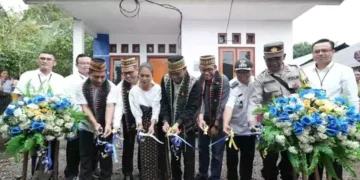 Bank Mantap Dukung PT Taspen Lakukan Bedah Rumah di Manggarai NTT