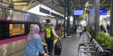 Update Longsoran di Jalur KA Wilayah Bandung Barat, Sejumlah Perjalanan KA Dari dan Menuju Jakarta Dibatalkan dan Dialihkan