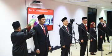 PERKUAT ORGANISASI DAN PENGAWASAN, OJK LANTIK KEPALA DEPARTEMEN DAN KEPALA OJK DAERAH