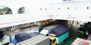 Lonjakan Logistik Ketapang Diurai, Layanan Penyeberangan Terkendali