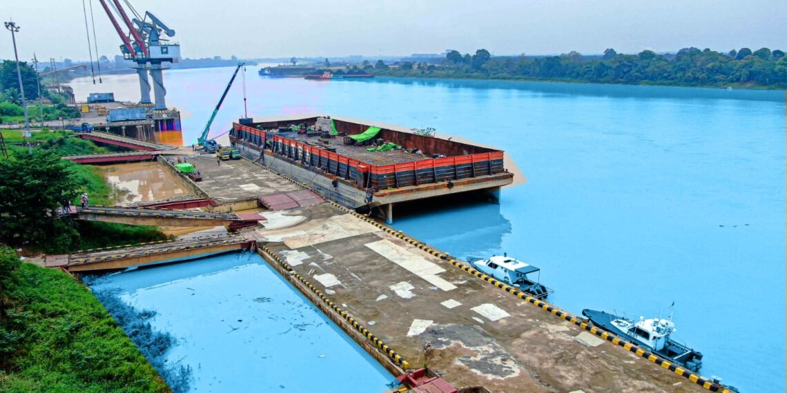 PTP Nonpetikemas Cabang Jambi Perkuat Distribusi Semen melalui Pelabuhan Talang Duku