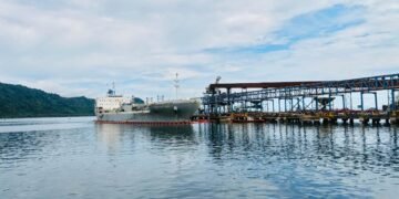 PTP Nonpetikemas Cabang Teluk Bayur Layani MT. Southern Anoa 18.000 Ton Produk Turunan Kelapa Sawit Tujuan Pakistan