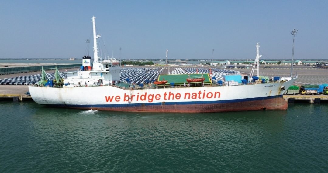 KMP Ferrindo 5 Lepas Kandas, Siap Berlayar Kembali Layani Distribusi Logistik Jawa-Kalimantan
