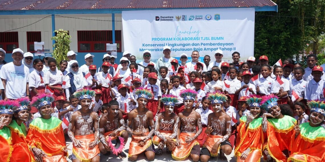 ASDP Bersama 14 BUMN Bangun Kabupaten Raja Ampat Lebih Berkelanjutan