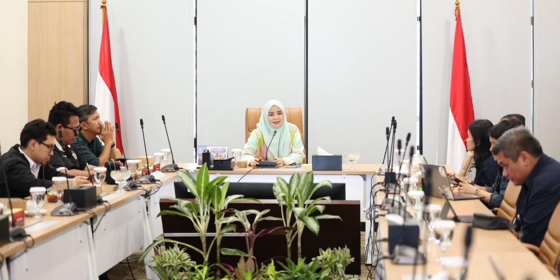 Dari Tribun ke Koperasi: LPDB Koperasi Ajak Suporter Sepak Bola Jadi Kekuatan Ekonomi Baru