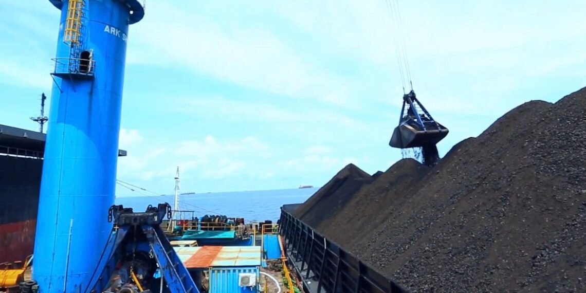 PELNI Perkuat Bisnis Komersial,  Angkut Perdana 55 Ribu Ton Batubara