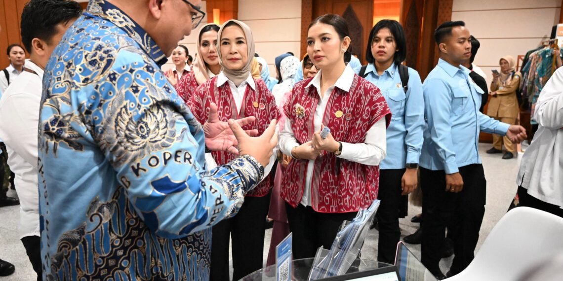 Dihadiri Selvi Gibran dan Sita Juliantono, LPDB Hadirkan Coaching Clinic Koperasi dalam Kegiatan Seruni Kabinet RI