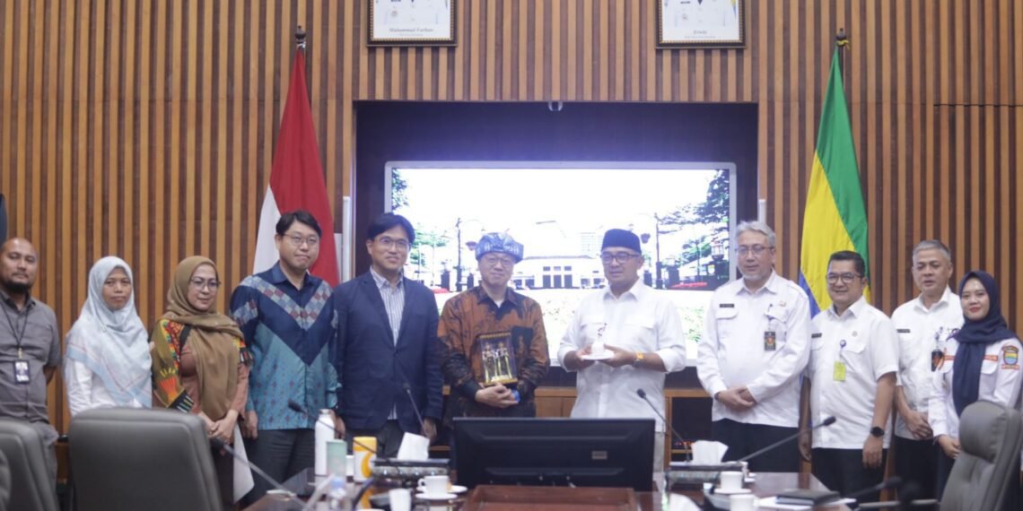 Kemenhub dan Pemkot Bandung Bahas BRT BBMA Atau Transportasi Umum Masal Berbasis Bus