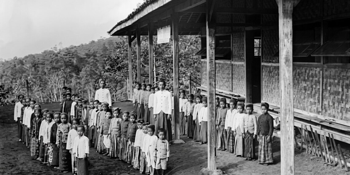 SDN Malabar II, SR Tertua Jawa Barat di PTPN I (Persero )Kebun Malabar Kabupaten Bandung