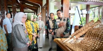 Kemenkop dan Dekranas Optimalkan Potensi Gula Kelapa Kebumen