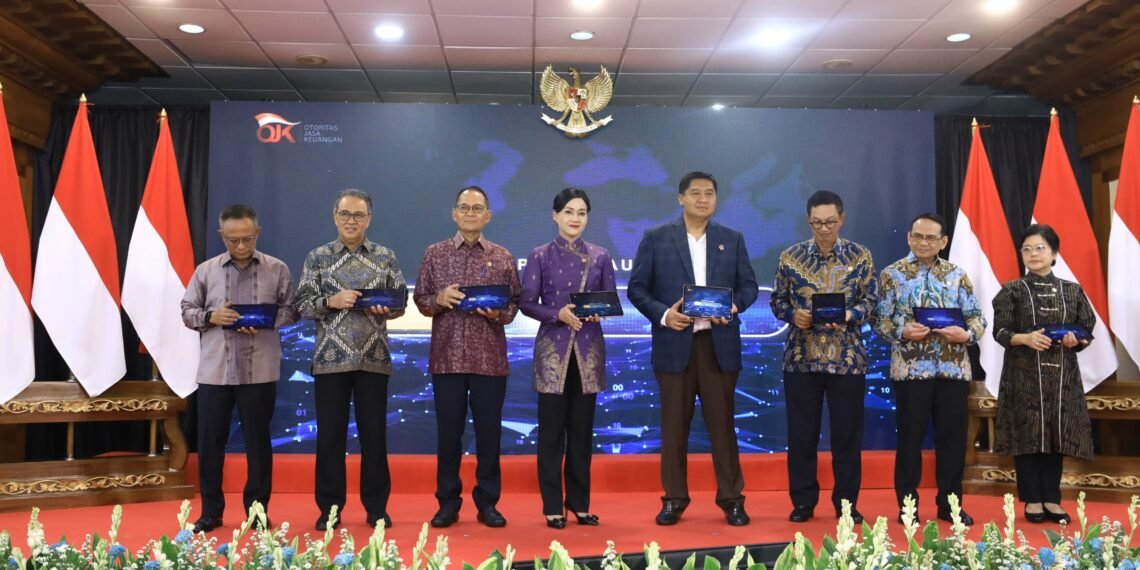 OJK Luncurkan Optimalisasi SLIK Perkuat Akses Pembiayaan UMKM dan Program 3 Juta Rumah