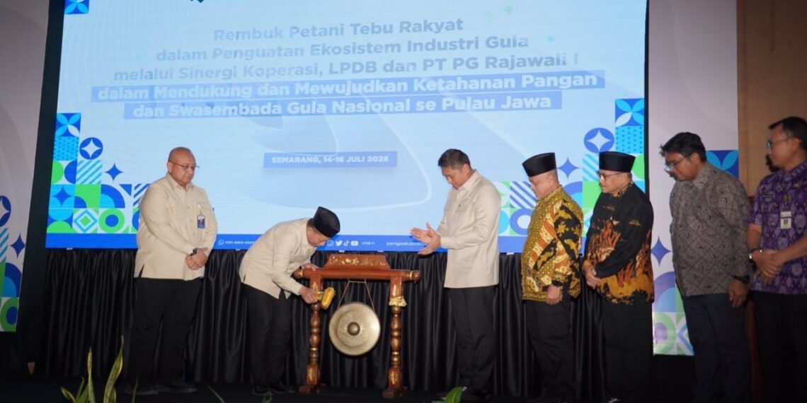 Kemenkop Optimalkan Tata Kelola Koperasi Tebu untuk Perkuat Ekonomi Petani