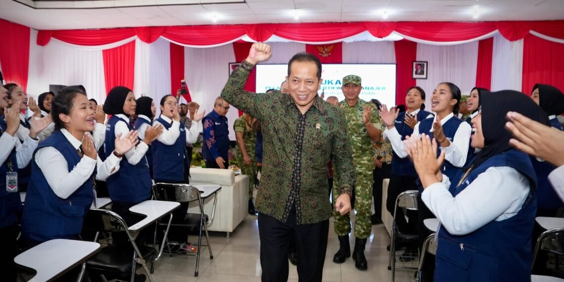 Menkop Resmi Buka Pelatihan Manajer KDKMP