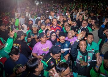 Apresiasi Penggerak Ekonomi Digital, Menteri UMKM Ajak Ojol Nobar Final Piala Dunia 2026
