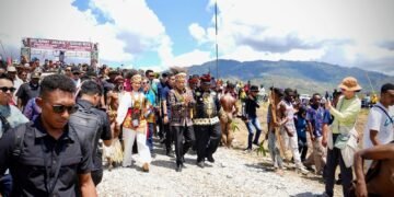 Menkop Bawa Semangat Koperasi ke Festival Lembah Baliem Wamena