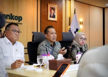 Kemenkop Gandeng KLH Dorong Koperasi Masuk Pasar Karbon & Ekonomi Sirkular