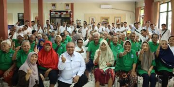 Rayakan Dua Dekade dengan Berbagi, LPDB Koperasi Salurkan Ratusan Paket Bantuan Sosial untuk Lansia