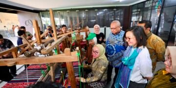 Dari Klaten ke Pasar Dunia, LPDB Koperasi Dorong Lurik Prasojo Naik Kelas