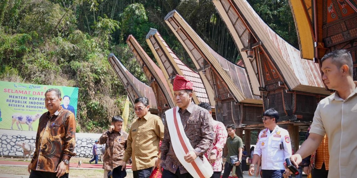 Menkop Mendorong KSP Balo’ta Harus Jadi Penggerak Ekonomi di Toraja