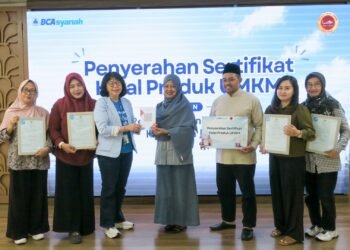 BCA Syariah dan Istiqlal Halal Center Serahkan Sertifikat Halal untuk 49 UMKM