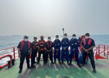 KSOP Banten Bersama Tim SAR Gabungan Lakukan Pencarian Lima Jurnalis Hilang Kontak di Selat Sunda