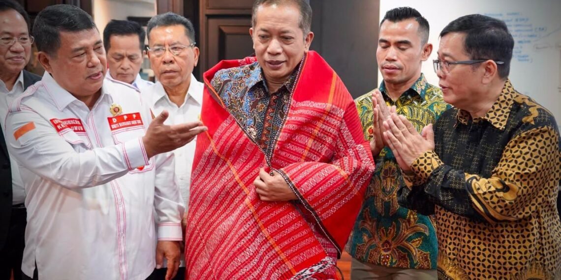 Kemenkop Gandeng KMDT Dorong Pengembangan Ekonomi Berbasis Koperasi di Kawasan Danau Toba
