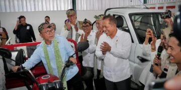 Menkop Pantau Langsung Operasional KDKMP Di Jatim, Pastikan Beroperasi Secara Bertahap