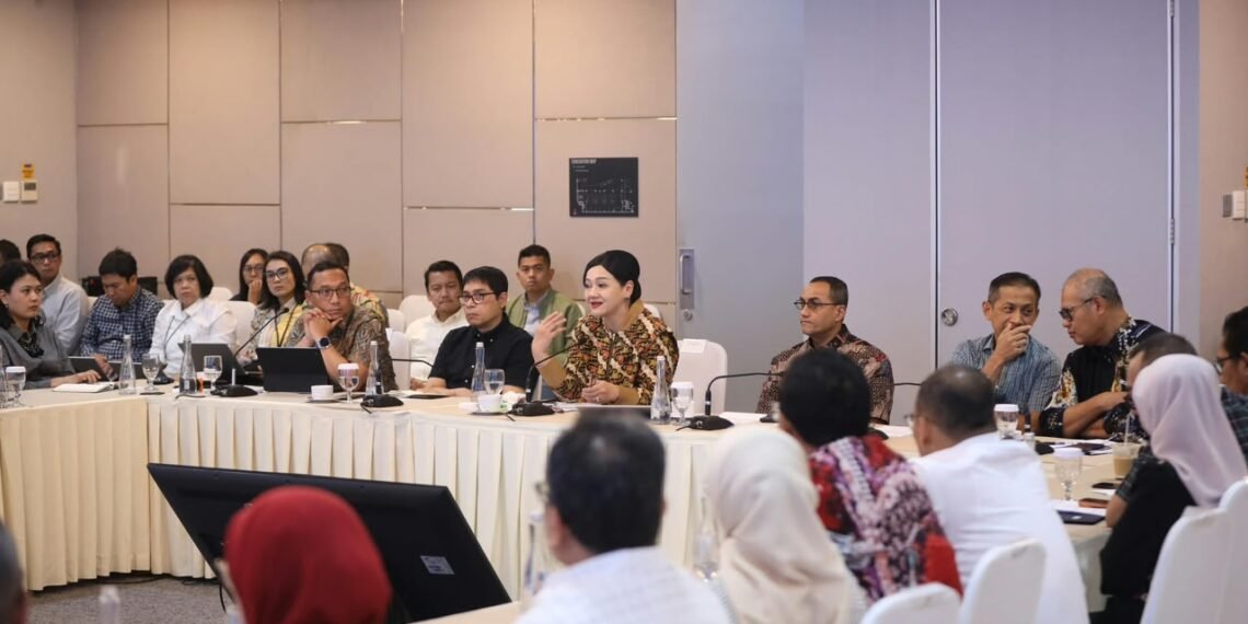 OJK dan SRO Gelar Dialog Konsolidasi dengan Pelaku Pasar Modal